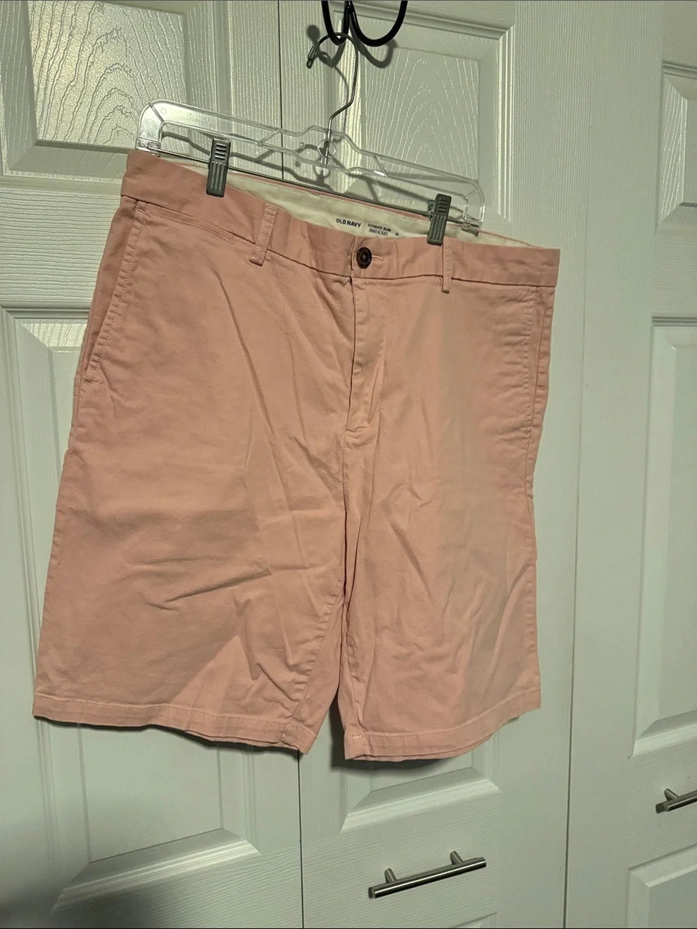 Old Navy Men’s Light Pink Flat Front Chino Shorts